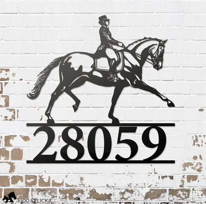 horse extended trot house number